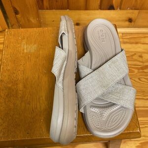 Crocs Beautiful sleepers possibly for wide feet